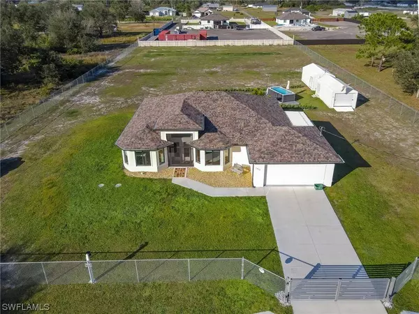 7834 17th PL, Labelle, FL 33935