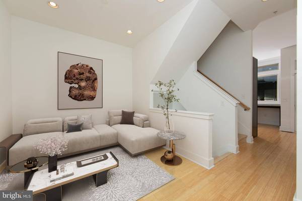 1112 N HOPE ST, Philadelphia, PA 19123