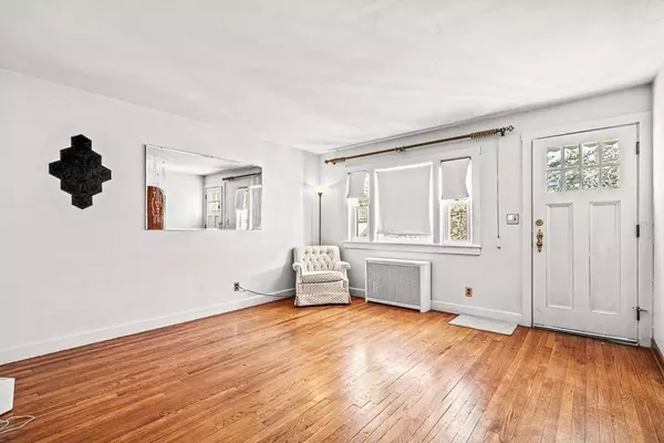 123 Bouchard Ave, Dracut, MA 01826