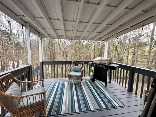 127 Sanders Ct, Brush Creek, TN 38547