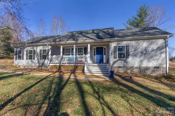 224 Appaloosa DR, Mills River, NC 28759