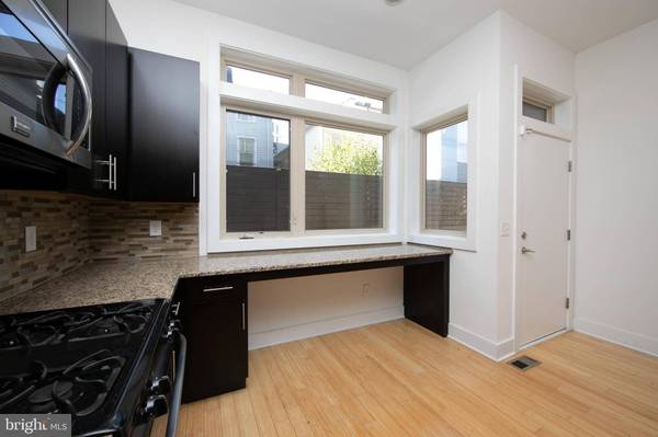 1112 N HOPE ST, Philadelphia, PA 19123