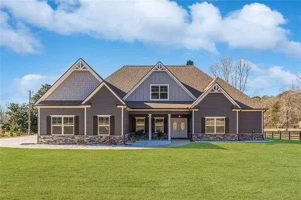 1401 Redwine RD, Fayetteville, GA 30215