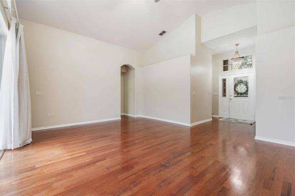 3106 BENT CREEK DR, Valrico, FL 33596