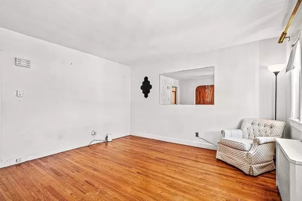 123 Bouchard Ave, Dracut, MA 01826