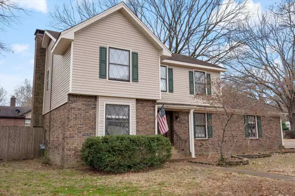 145 E LAWNWOOD DR, Collierville, TN 38017