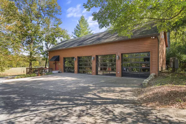 221 Creek Ridge DR, Nicholasville, KY 40356