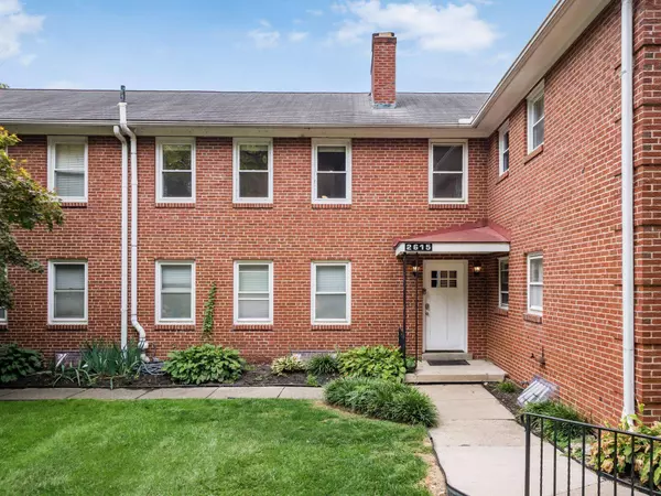 2615 Charing Road F, Upper Arlington, OH 43221