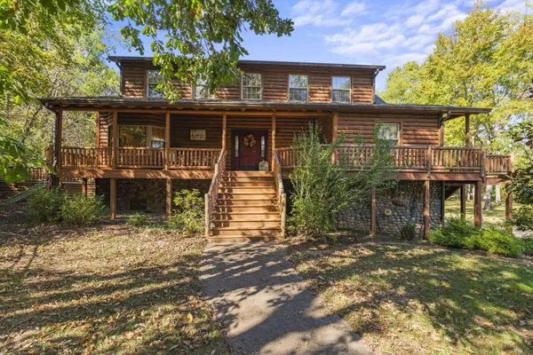 221 Creek Ridge DR, Nicholasville, KY 40356