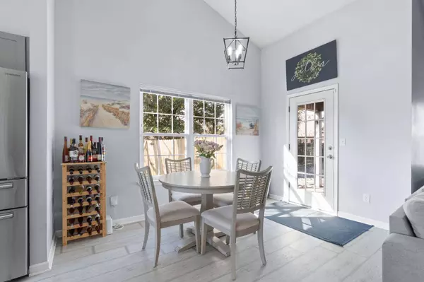 2265 Kerra Lane, Navarre, FL 32566