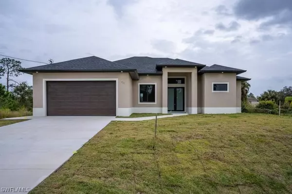 820 Richmond AVE N, Lehigh Acres, FL 33972