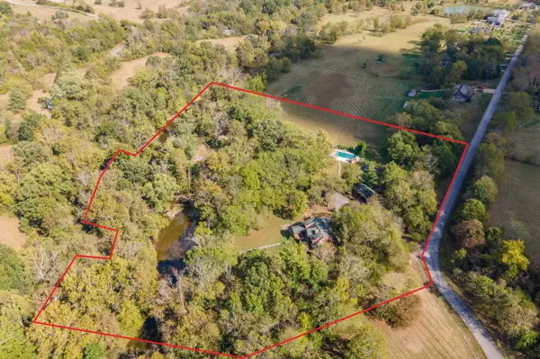 221 Creek Ridge DR, Nicholasville, KY 40356