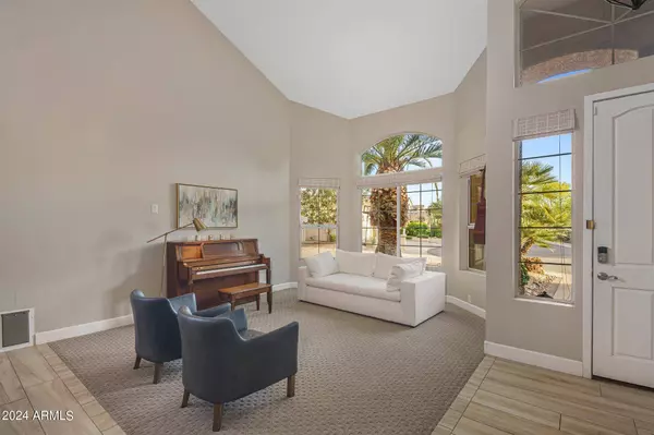 5550 E ANDERSON Drive, Scottsdale, AZ 85254