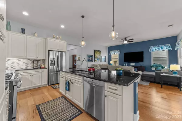 487 Granite Lake CT, Denver, NC 28037