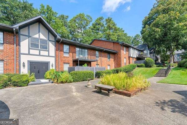 6851 Roswell RD #A4, Atlanta, GA 30328