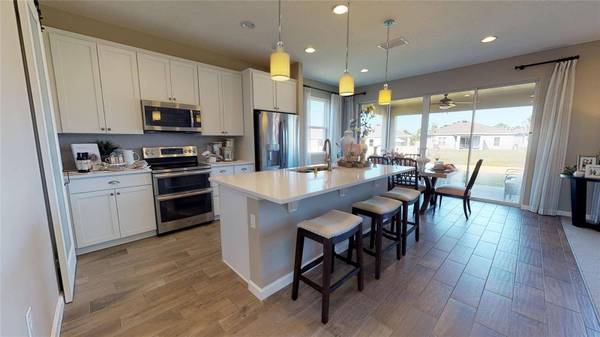 2404 CHARLEY RD, Eagle Lake, FL 33839