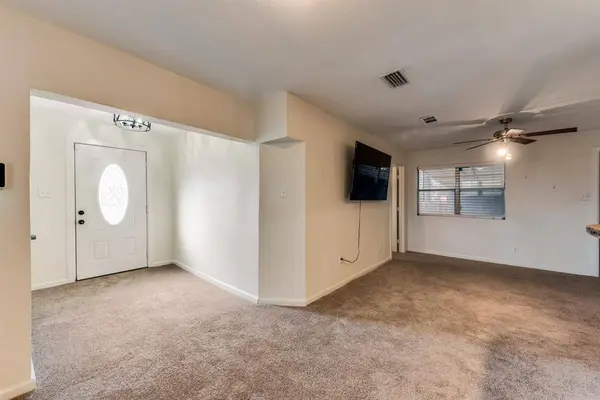 105 Burnett Street, Waxahachie, TX 75165