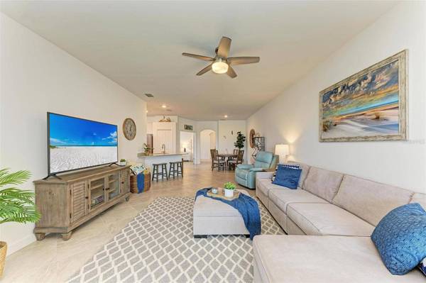 15967 CLEAR SKIES PL, Bradenton, FL 34211