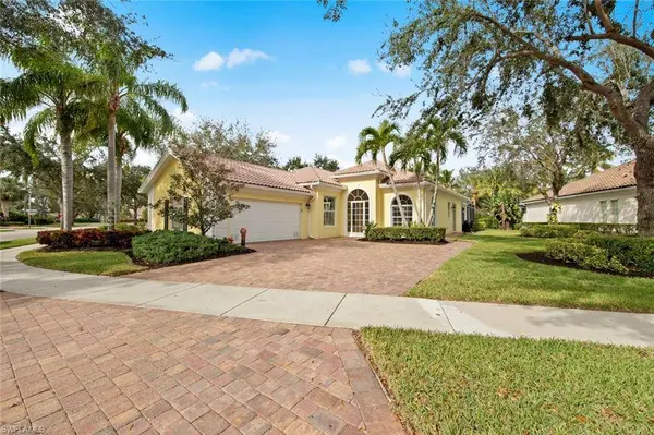 15320 Bonefish TRL, Bonita Springs, FL 34135