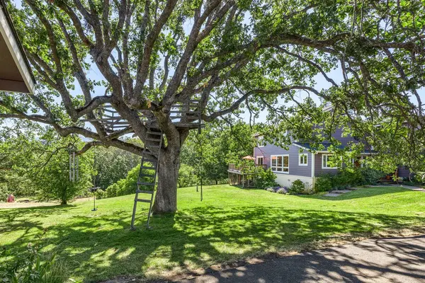 1138 Old Highway 99 South, Ashland, OR 97520