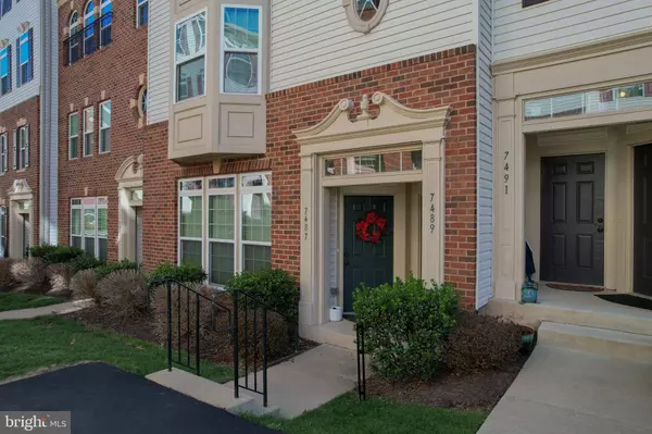 7489 BRUNSON CIR, Gainesville, VA 20155