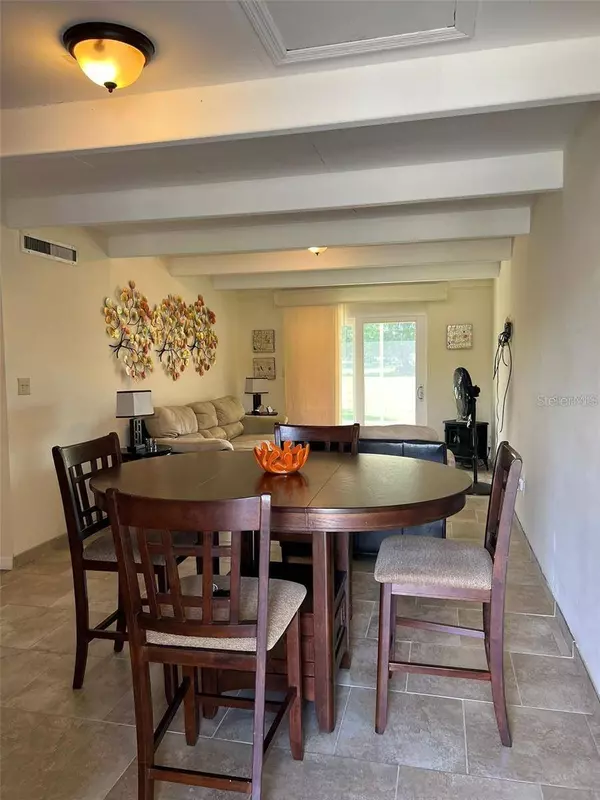 923 CLUB CIR, Lake Wales, FL 33854