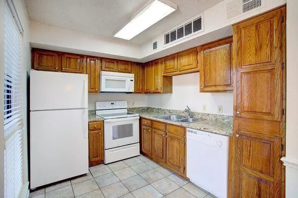 1704 Baird Farm Circle #4112, Arlington, TX 76006