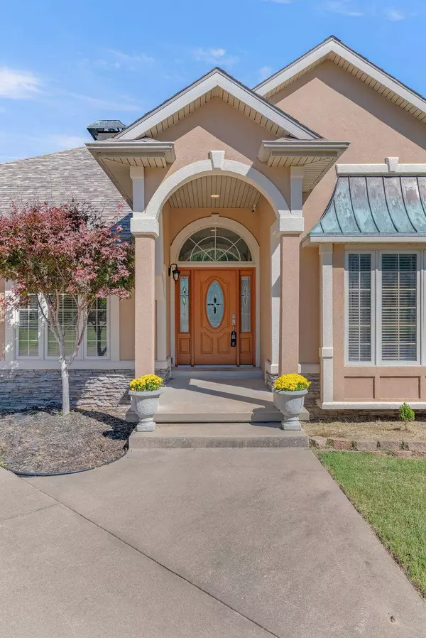 10917 Gum Road, Carthage, MO 64836