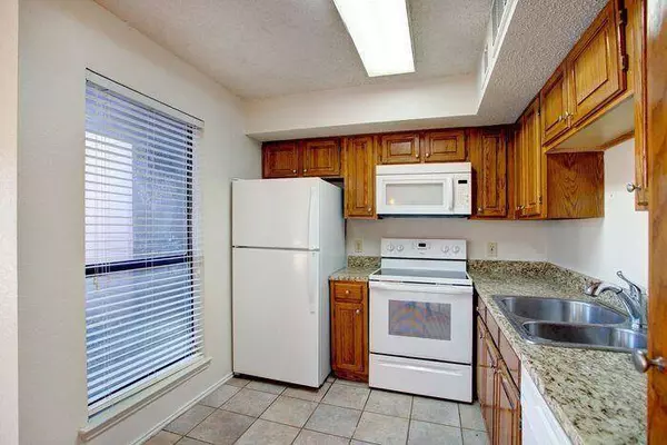 1704 Baird Farm Circle #4112, Arlington, TX 76006