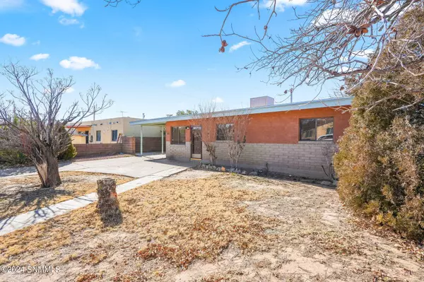 1615 Paxton ST, Las Cruces, NM 88001