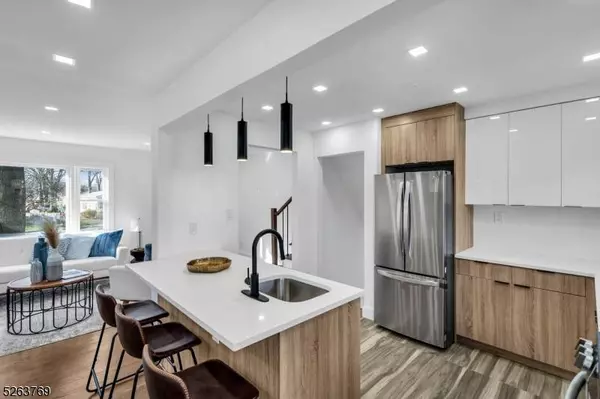 2824 N Stiles St, Linden City, NJ 07036