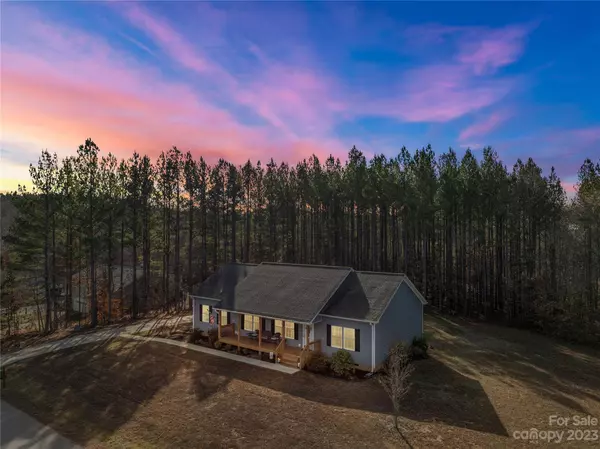 217 Atwell DR, Statesville, NC 28677