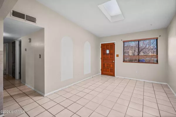 1615 Paxton ST, Las Cruces, NM 88001