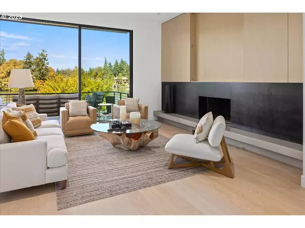 1617 LAKE FRONT RD, Lake Oswego, OR 97034