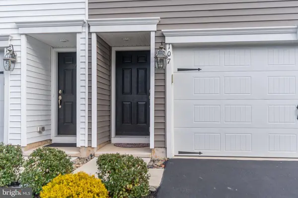 107 EDGEWATER CT, Quakertown, PA 18951