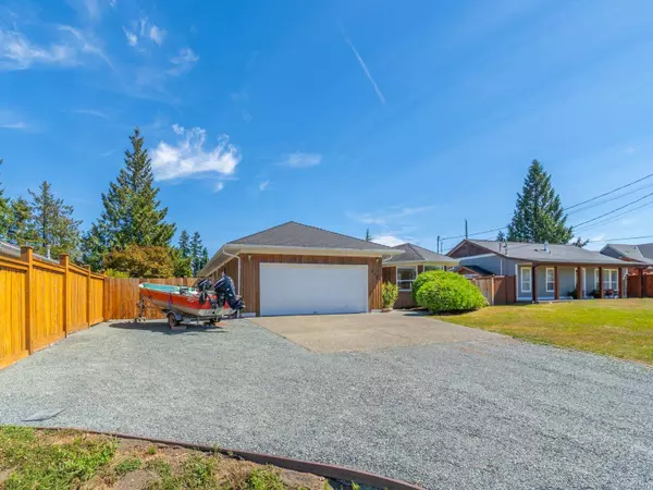 750 Arrowsmith Way, French Creek, BC V9P 2K5