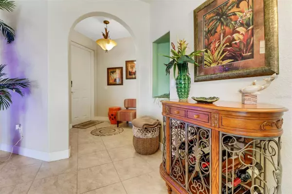 1708 BEACH Pkwy #201, Cape Coral, FL 33904