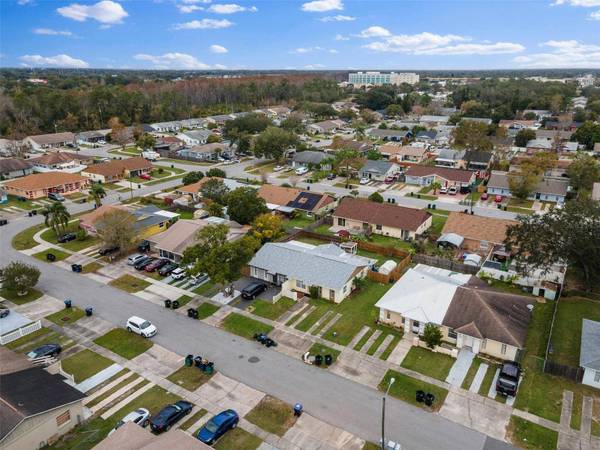 8079 PARROT DR, Orlando, FL 32825