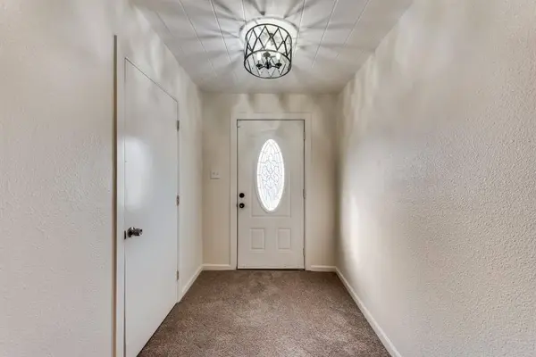 105 Burnett Street, Waxahachie, TX 75165