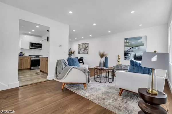 2824 N Stiles St, Linden City, NJ 07036