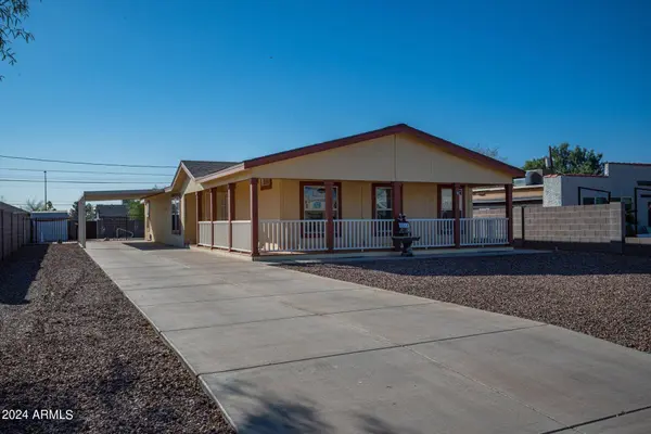 8219 E 6TH Avenue, Mesa, AZ 85208