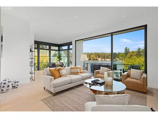 1617 LAKE FRONT RD, Lake Oswego, OR 97034