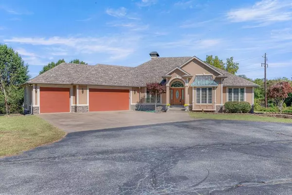 10917 Gum Road, Carthage, MO 64836