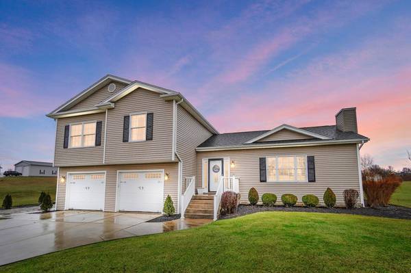 3040 Windy Ridge Drive, Springfield, OH 45502