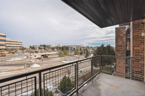9019 E Panorama CIR #D-304, Englewood, CO 80112
