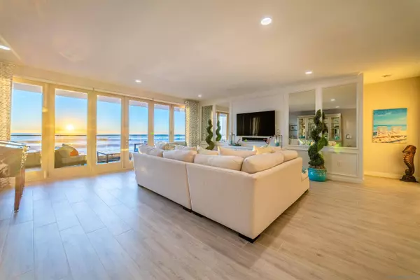 700 S The Strand #205, Oceanside, CA 92054