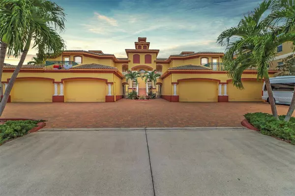 1708 BEACH Pkwy #201, Cape Coral, FL 33904