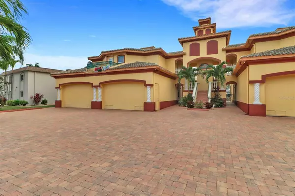 1708 BEACH Pkwy #201, Cape Coral, FL 33904