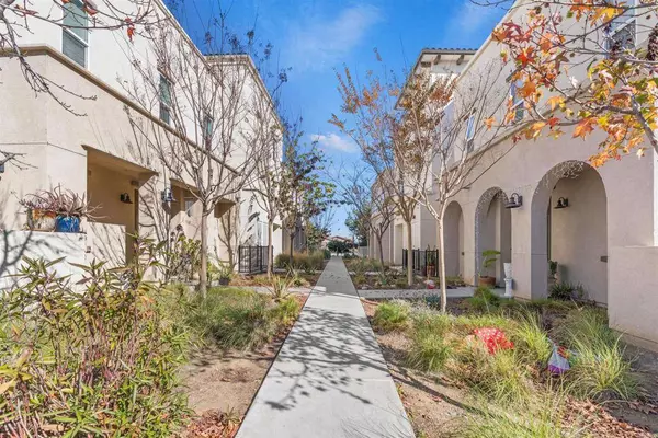 5140 Calle Sand Arch #70, San Diego, CA 92154