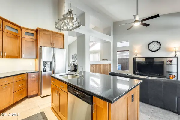 1532 E SUNRISE Way, Gilbert, AZ 85296
